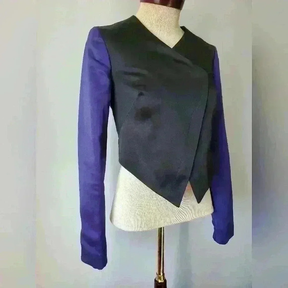 RACHEL ROY colorblock asymmetrical cropped purple  and black blazer. Size 0 - Picture 2 of 10